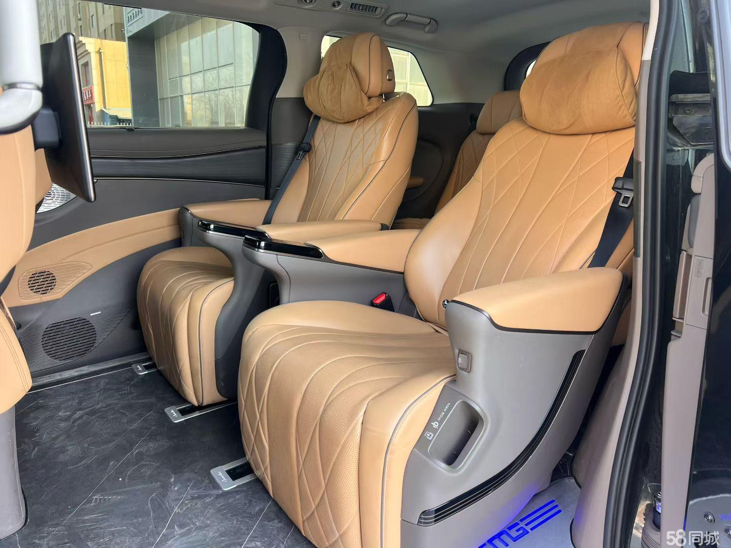 Denza D9 2023 immagine di auto #6