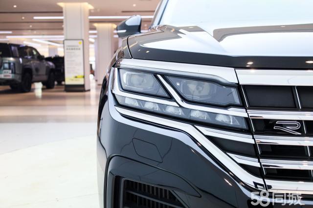 Volkswagen Touareg 2024 car image #8