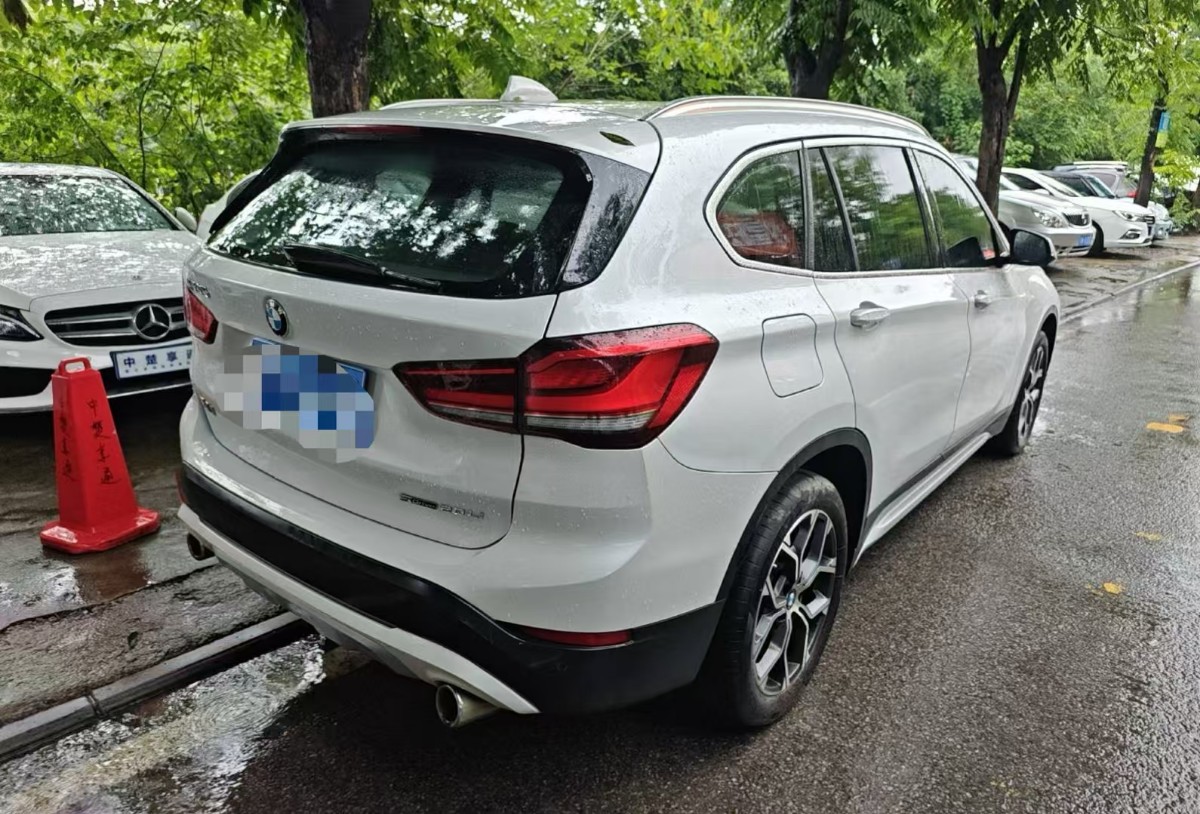 BMW X1 2022 #2 BMW X1 2022 car image #2