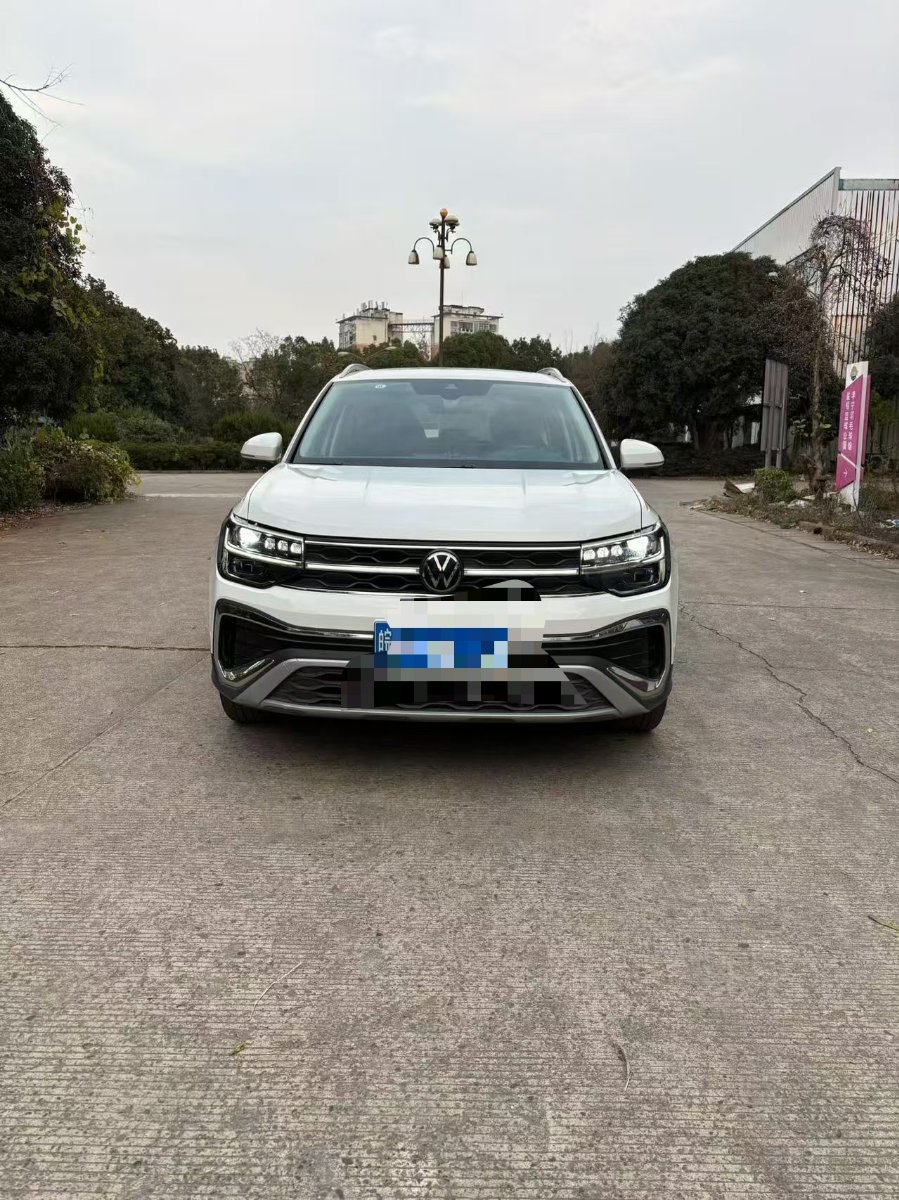Volkswagen Tharu 2023 car image #3