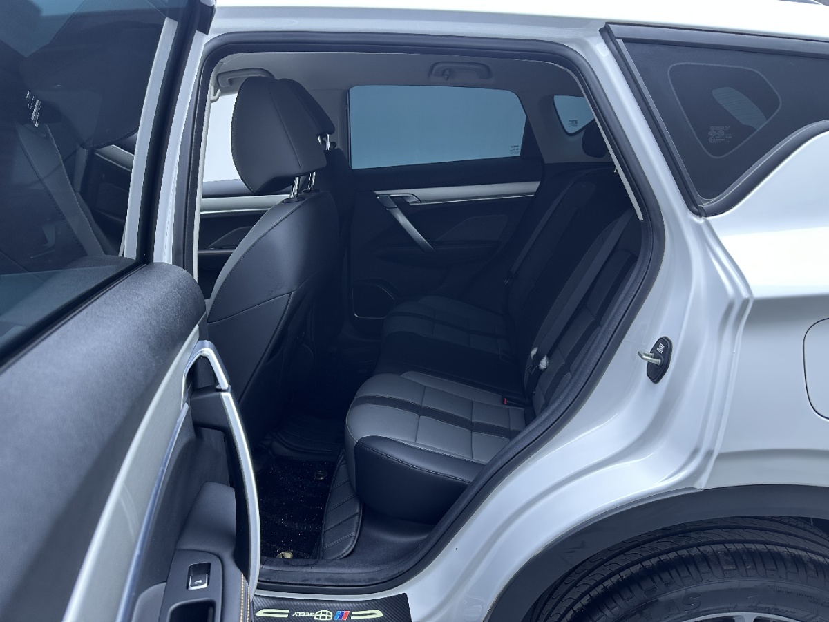 GEELY Coolray 2025 #5 GEELY Coolray 2025 car image #5