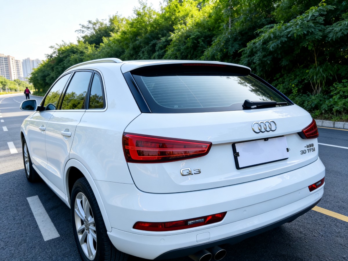 Audi Q3 2019 #4 Audi Q3 2019 car image #4