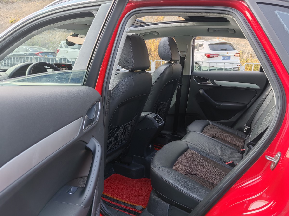 Audi Q3 2019 #8 Audi Q3 2019 car image #8