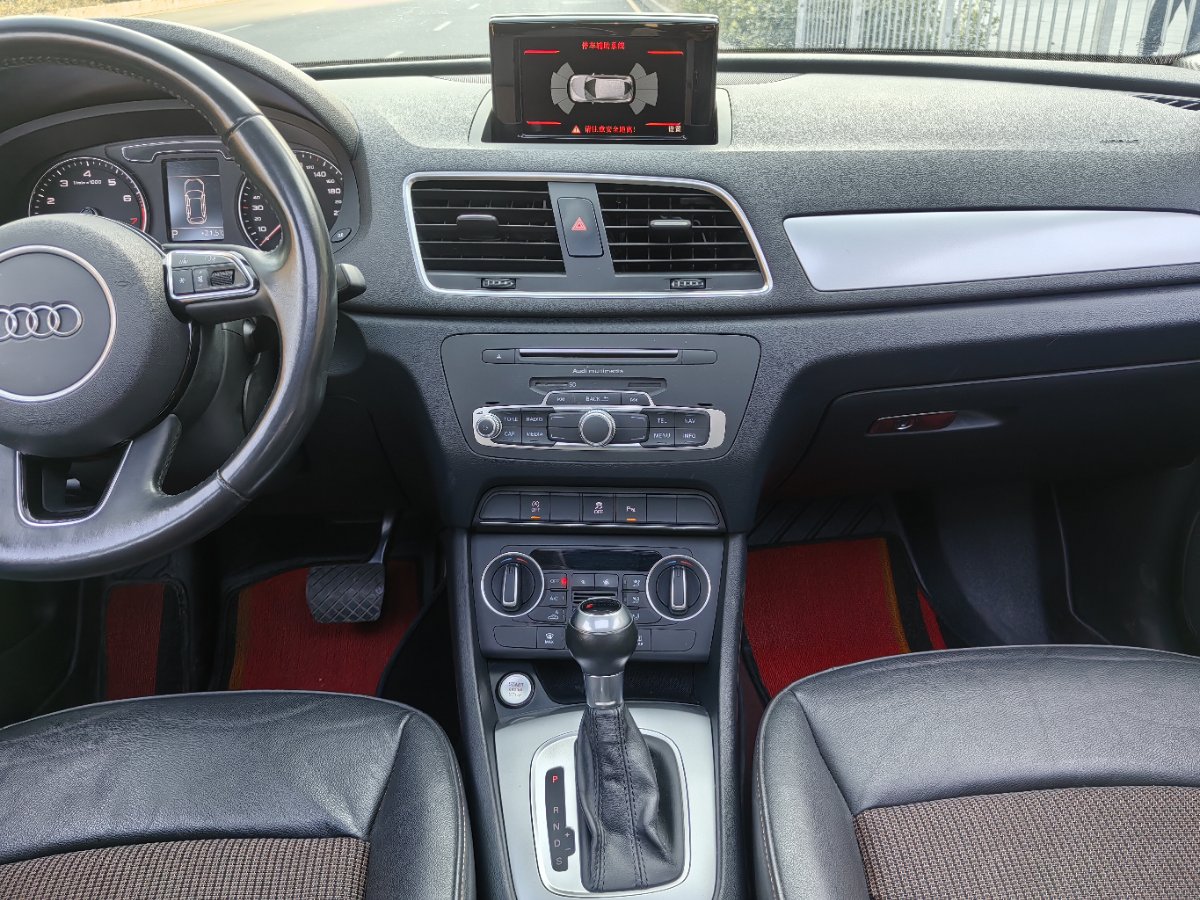 Audi Q3 2019 #11 Audi Q3 2019 car image #11