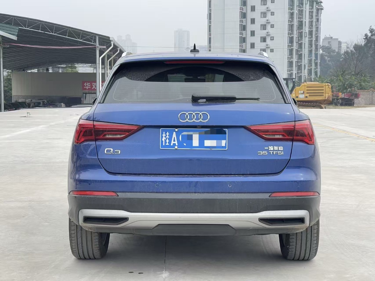 Audi Q3 2020 car image #6