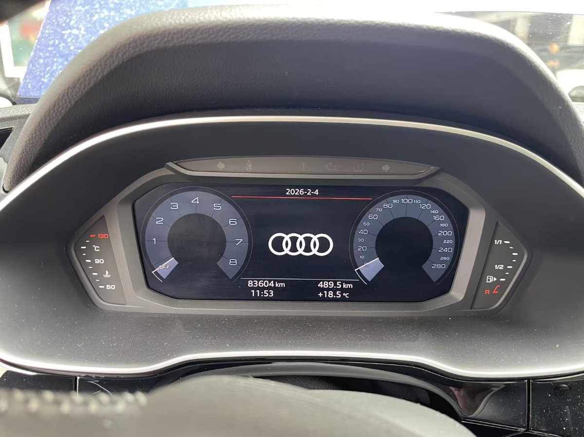 Audi Q3 2020 car image #7