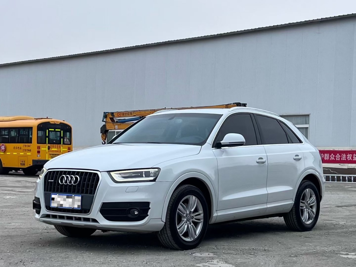 Audi Q3 2015 Audi Q3 2015 car image