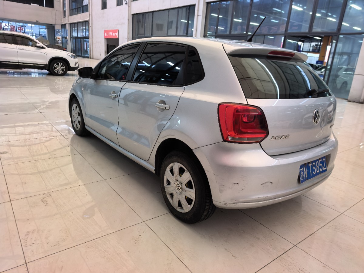 Volkswagen Polo 2013 car image #5