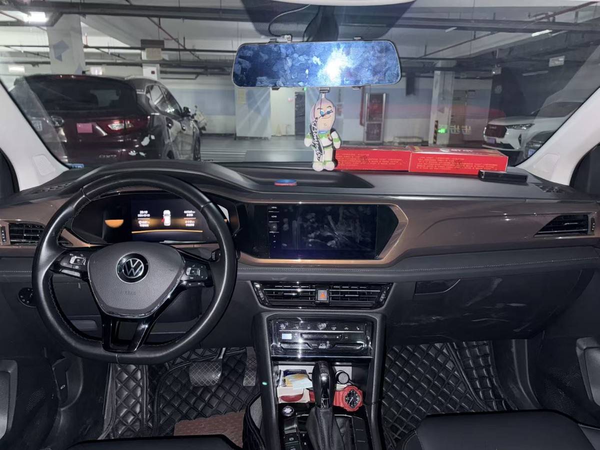 Volkswagen Tharu 2022 car image #5