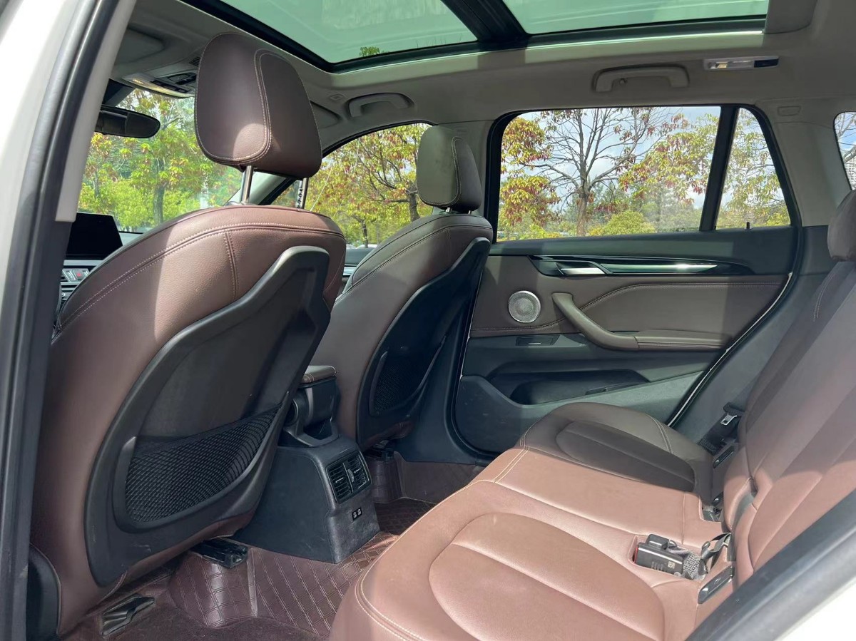 BMW X1 2021 car image #11