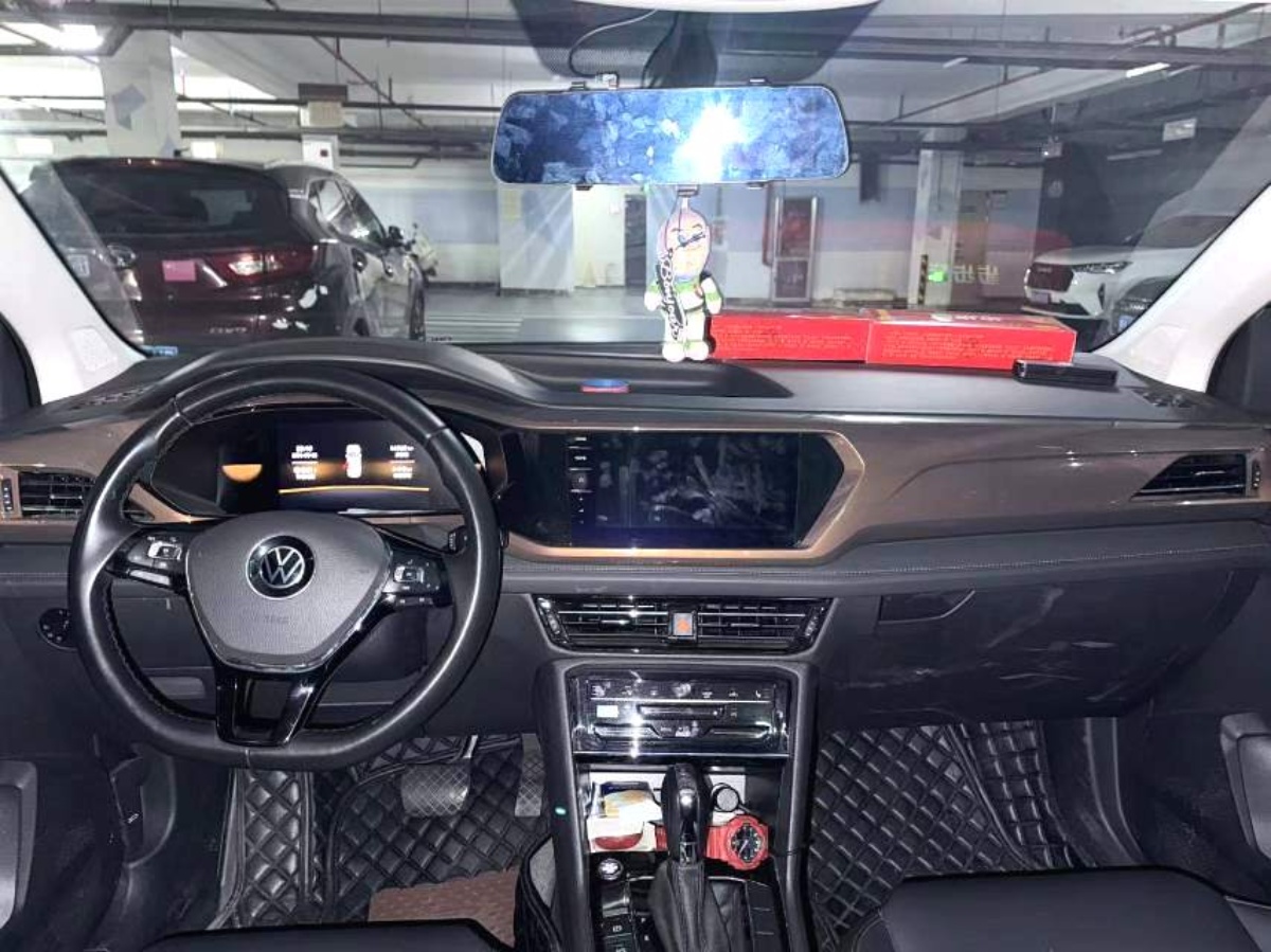 Volkswagen Tharu 2022 car image #4
