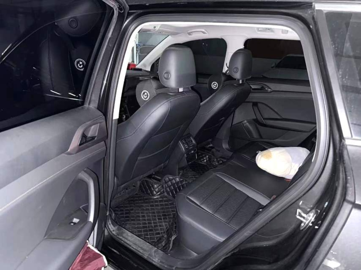 Volkswagen Tharu 2022 car image #3