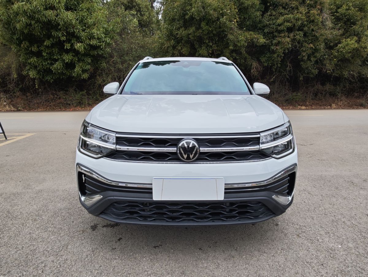 Volkswagen Tharu 2024 car image #2