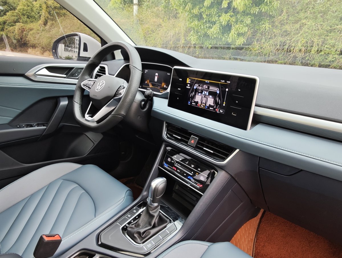 Volkswagen Tharu 2024 car image #15