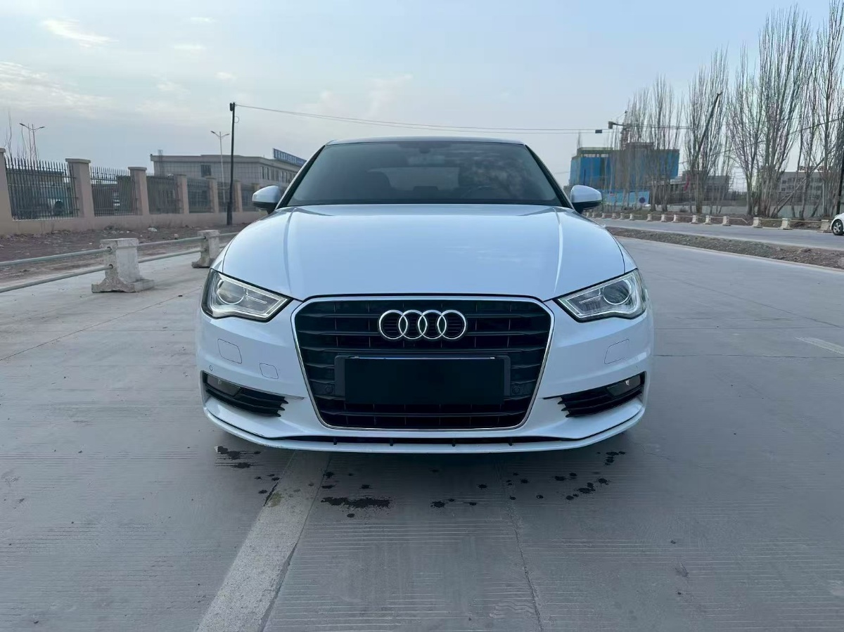 Audi A3 2016 car image #2