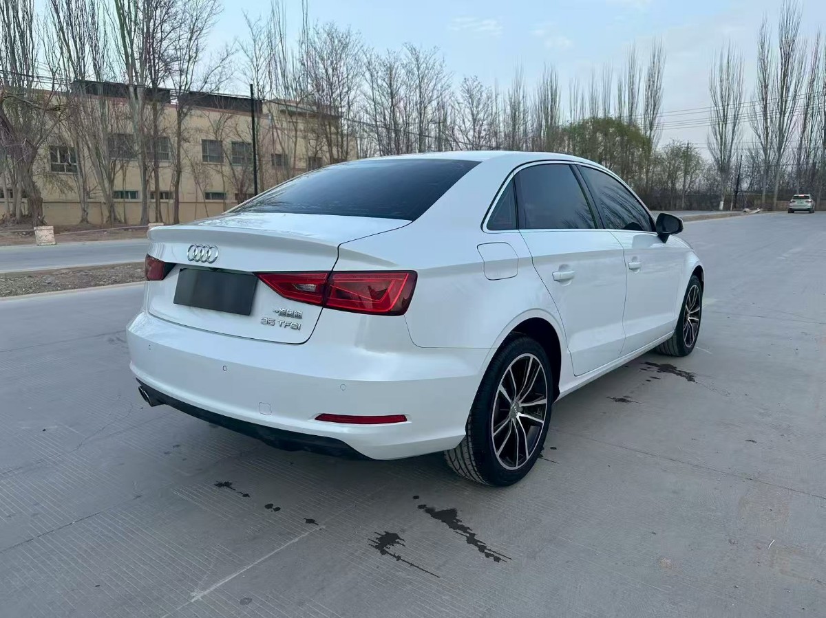 Audi A3 2016 car image #9