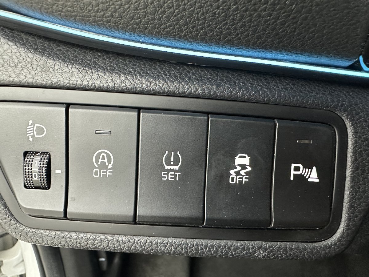 Kia Seltos 2023 car image #12