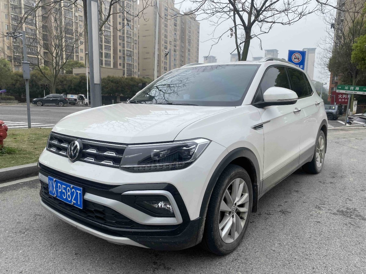 Volkswagen T-Cross 2020 Volkswagen T-Cross 2020 car image