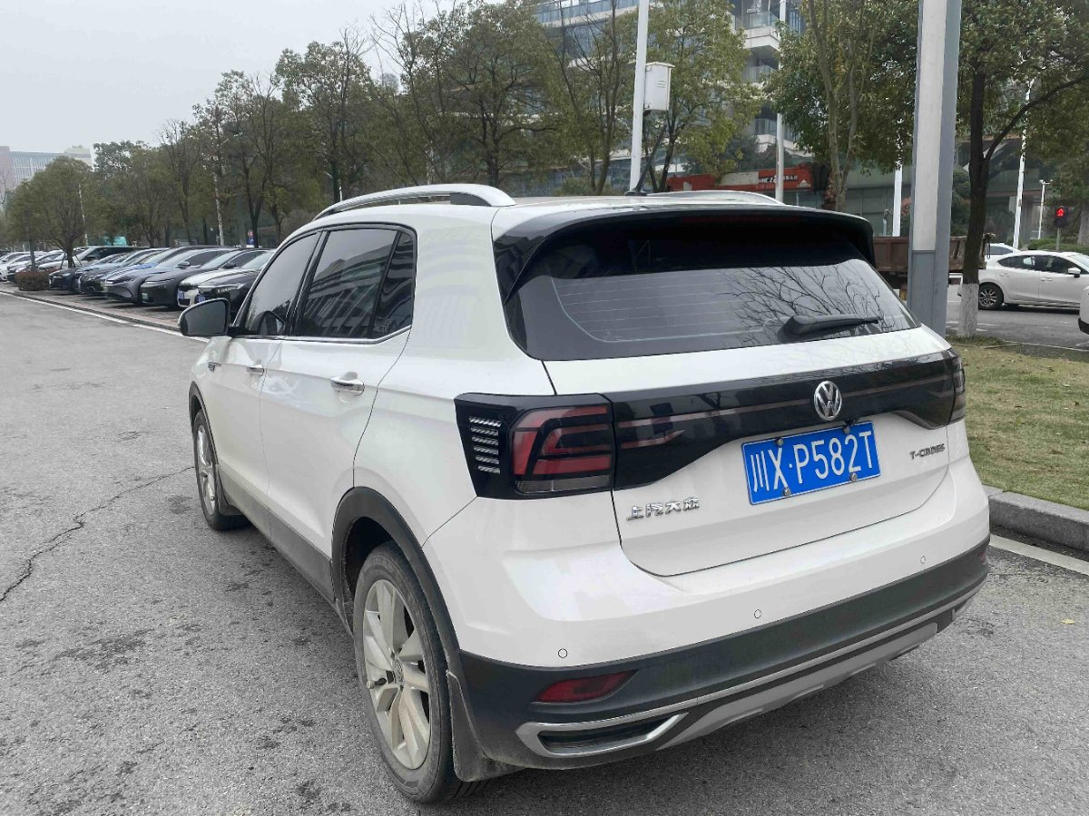 Volkswagen T-Cross 2020 #3 Volkswagen T-Cross 2020 car image #3