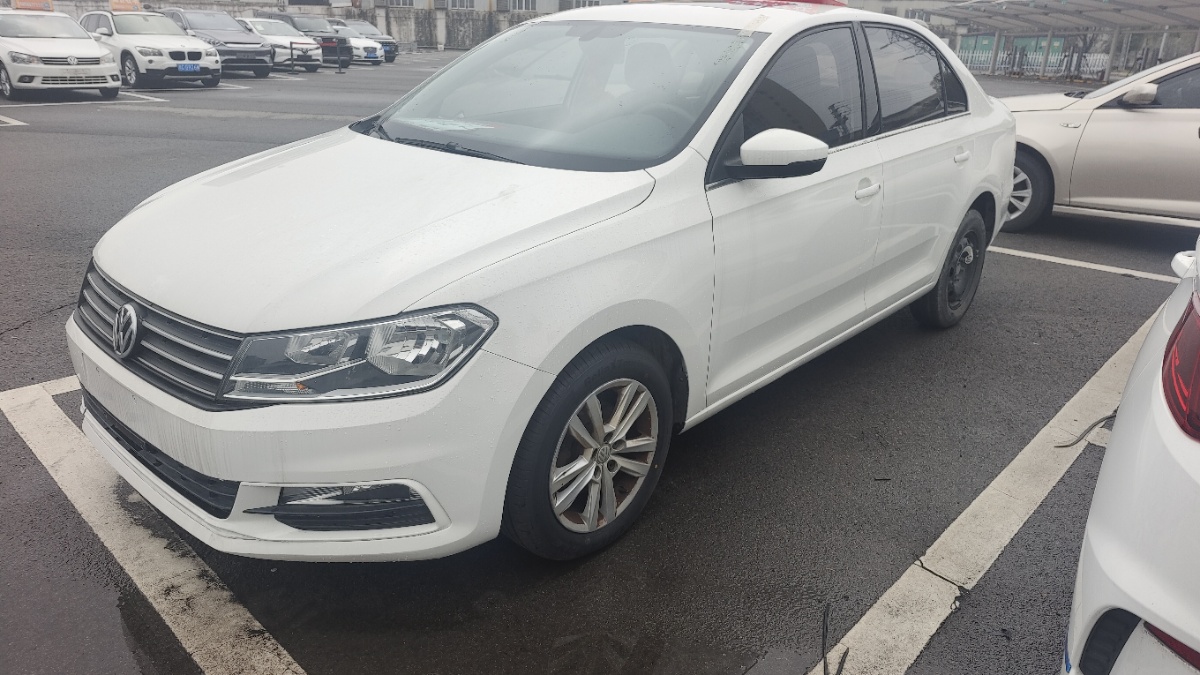 Volkswagen Santana 2016 car image #2