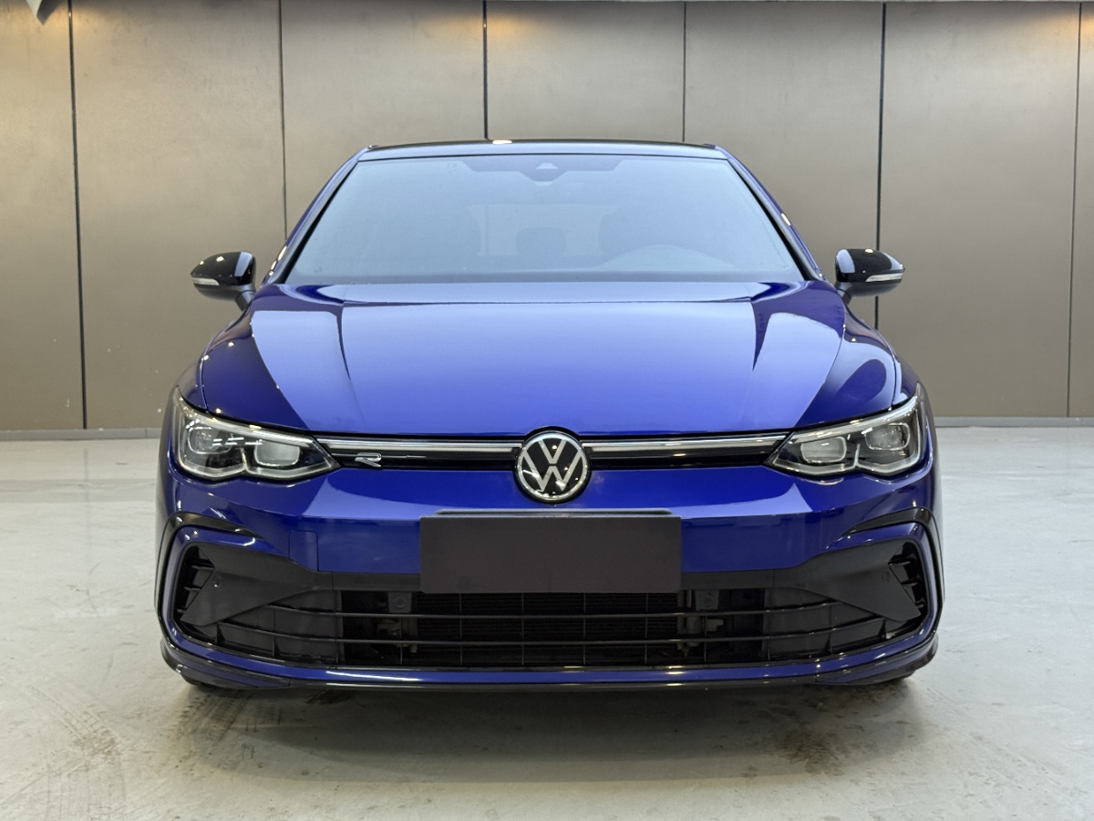 Volkswagen Golf 2021 car image #2