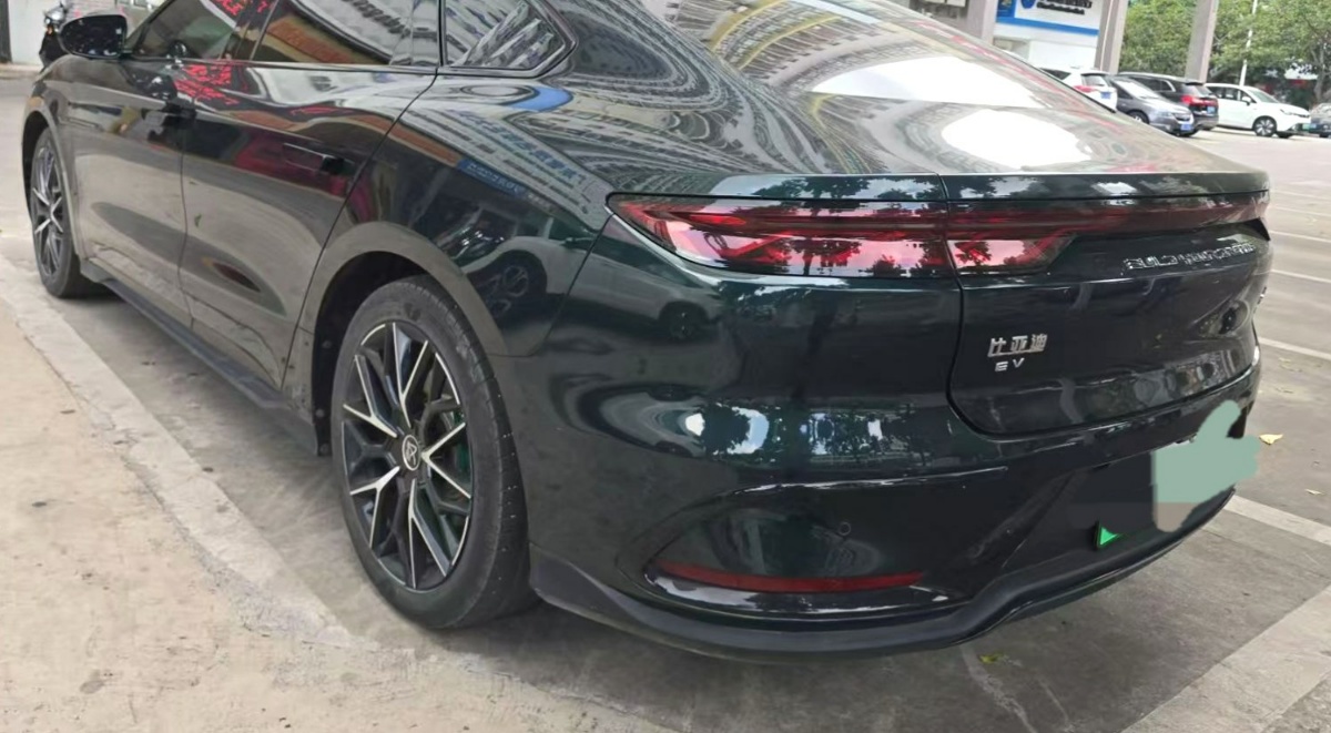 BYD Han 2023 car image #3