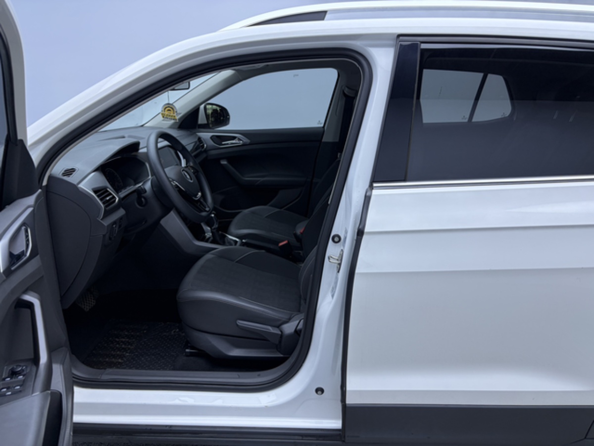 Volkswagen T-Cross 2021 #9 Volkswagen T-Cross 2021 car image #9
