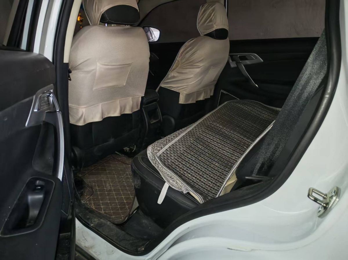 GEELY Boyue 2022 car image #2