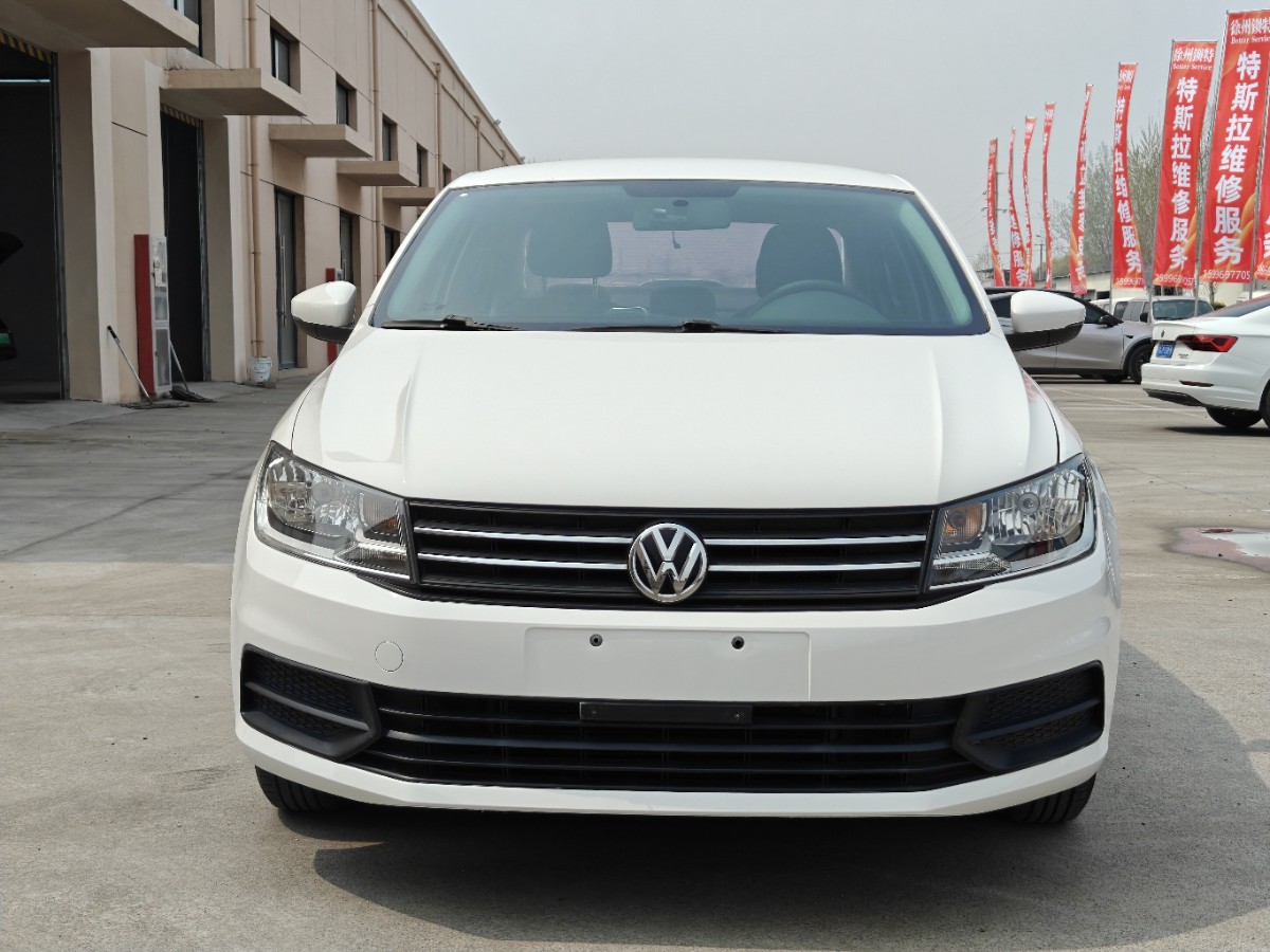 Volkswagen Santana 2018 car image #2