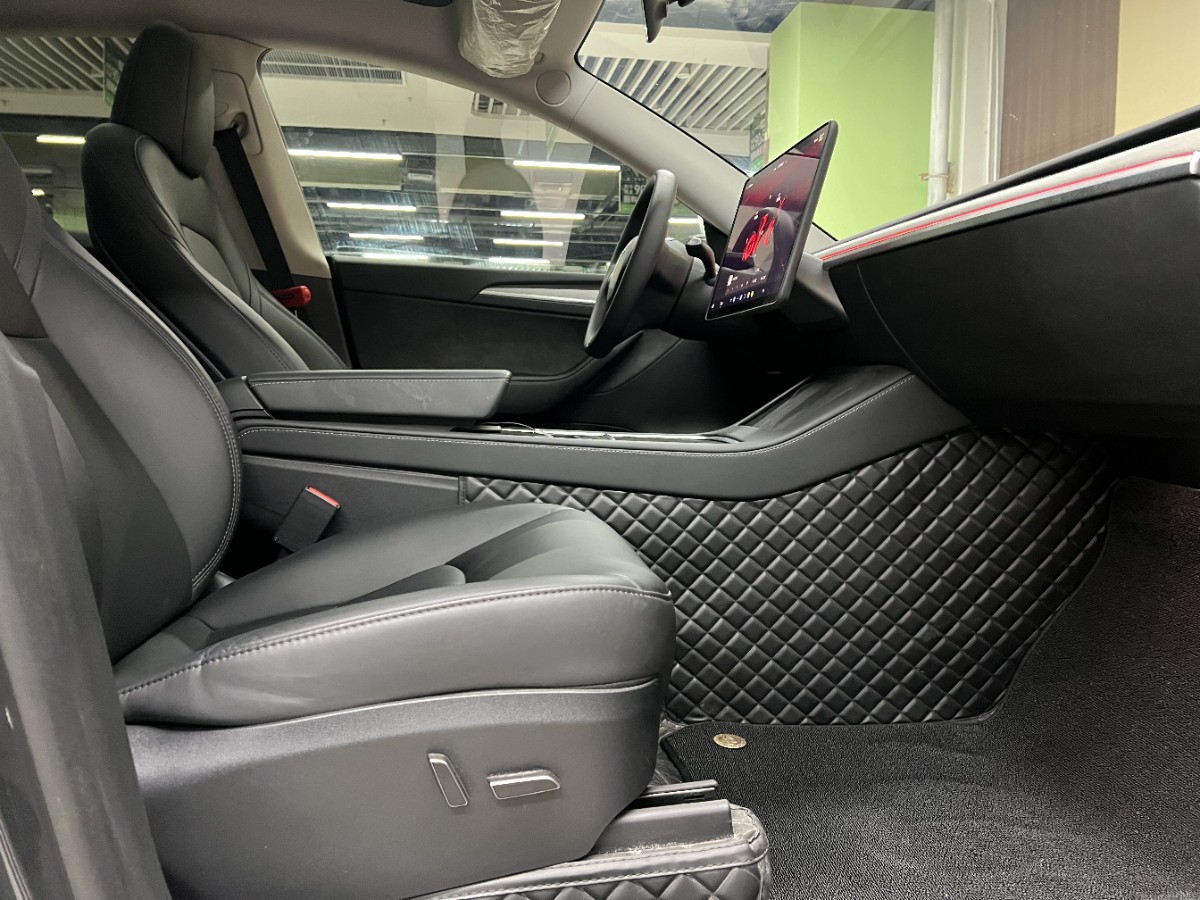 Tesla Model Y 2025 #11 Tesla Model Y 2025 immagine di auto #11