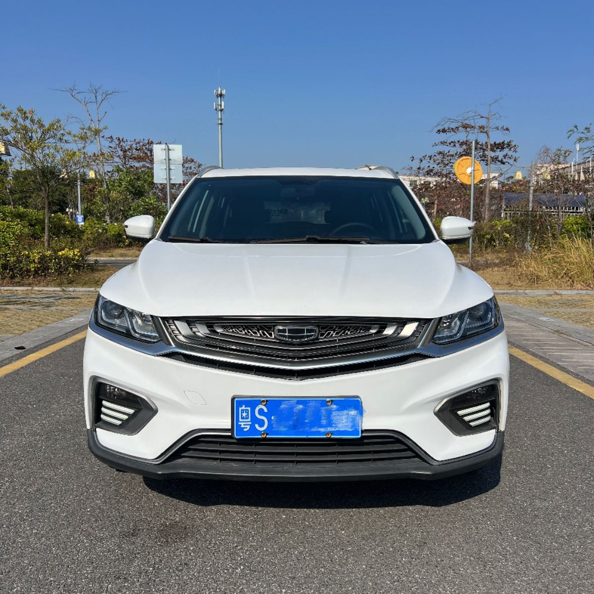 GEELY Coolray 2021 car image #2