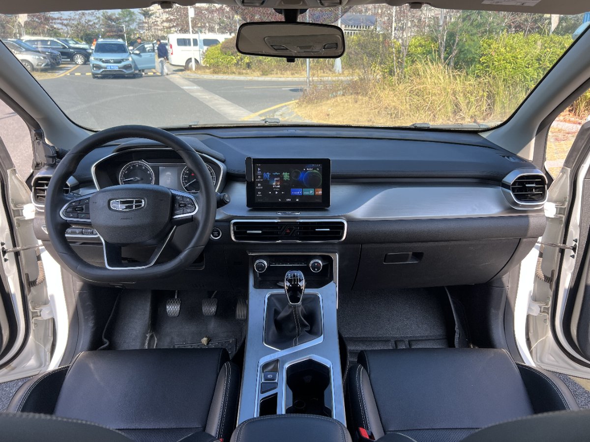 GEELY Coolray 2021 car image #8