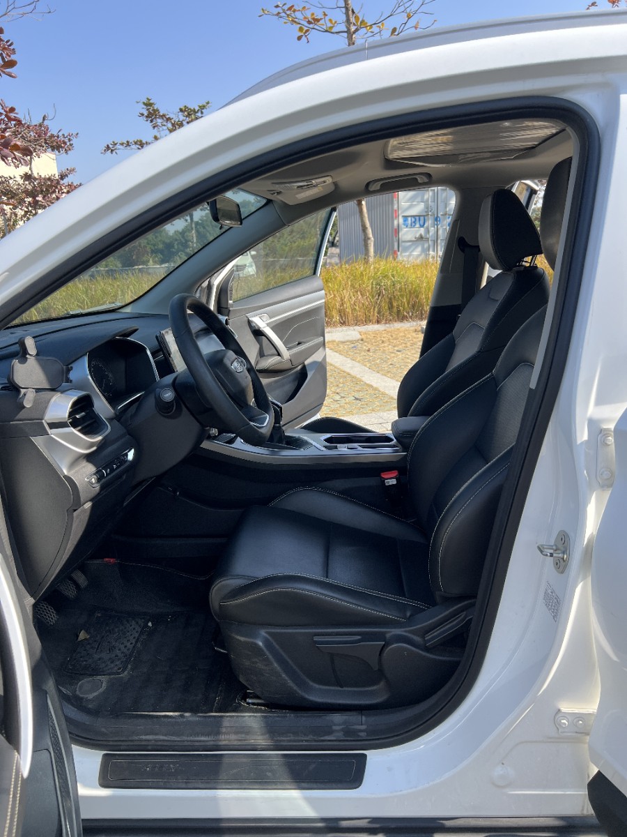 GEELY Coolray 2021 car image #9
