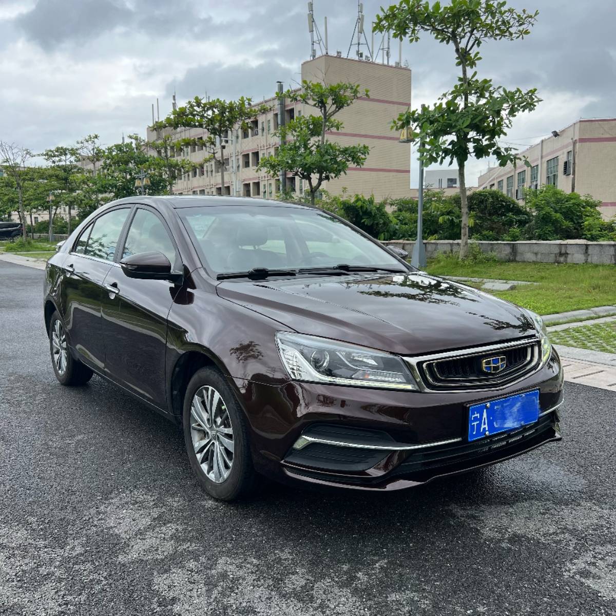 GEELY Emgrand 2019 #3 GEELY Emgrand 2019 car image #3