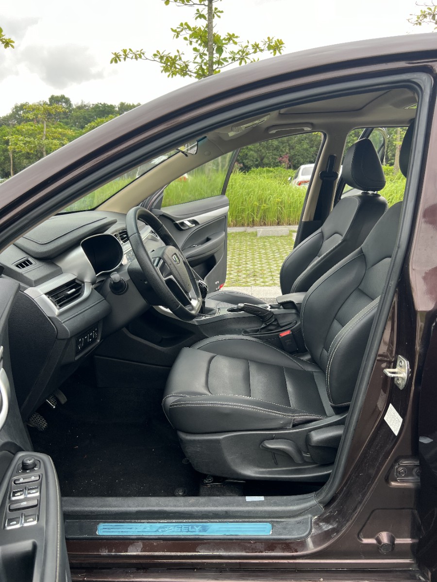 GEELY Emgrand 2019 #9 GEELY Emgrand 2019 car image #9