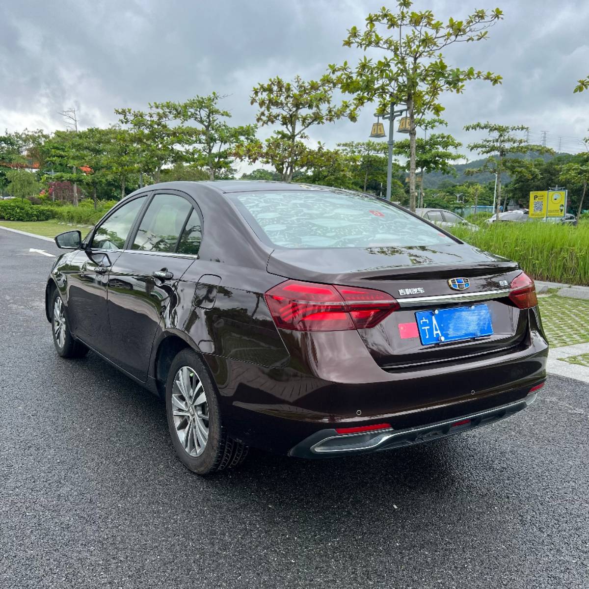 GEELY Emgrand 2019 #5 GEELY Emgrand 2019 car image #5