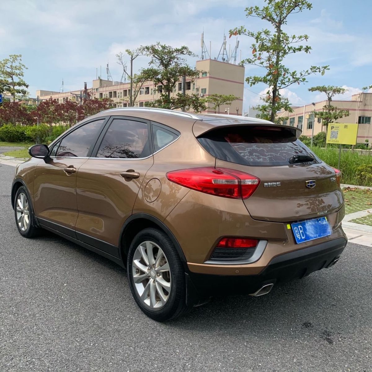 GEELY Emgrand GS 2017 #4 GEELY Emgrand GS 2017 car image #4