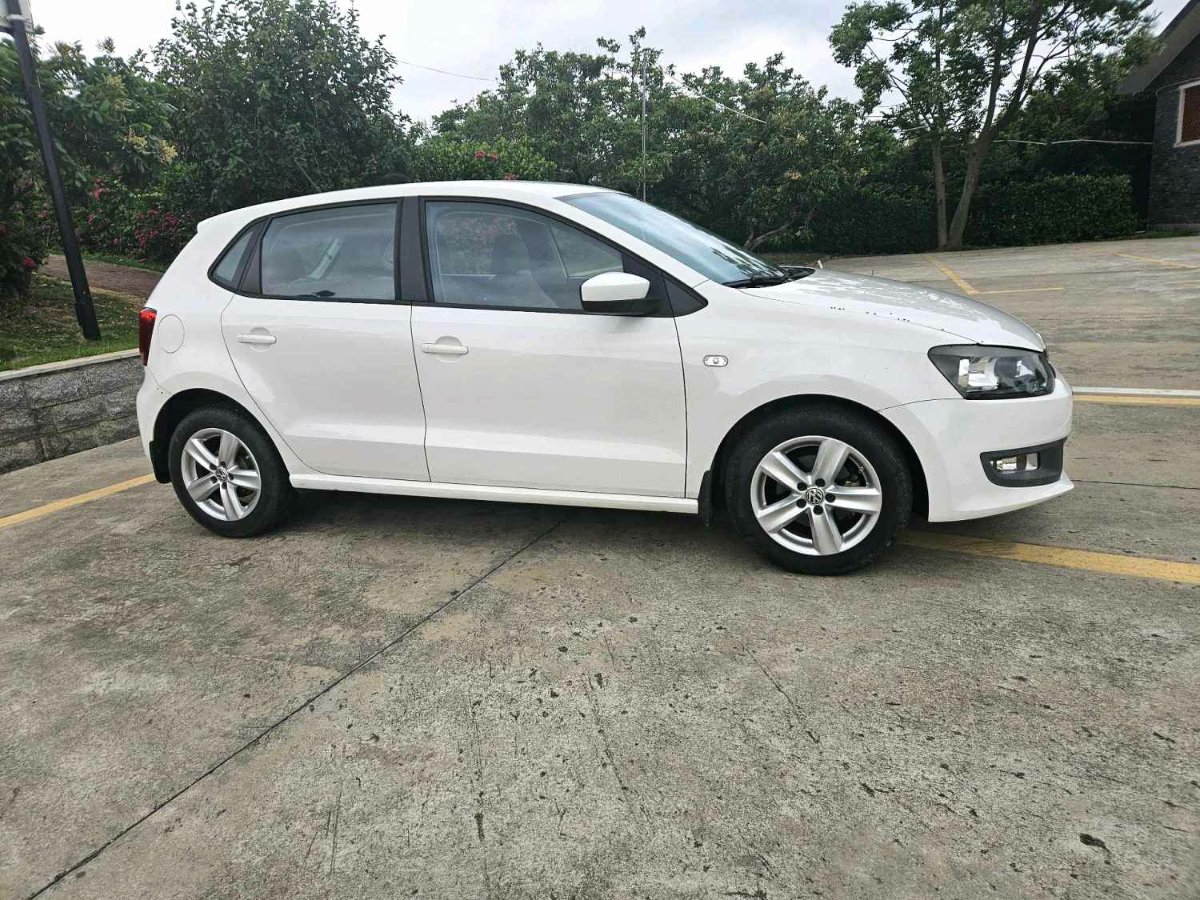 Volkswagen Polo 2013 #3 Volkswagen Polo 2013 car image #3