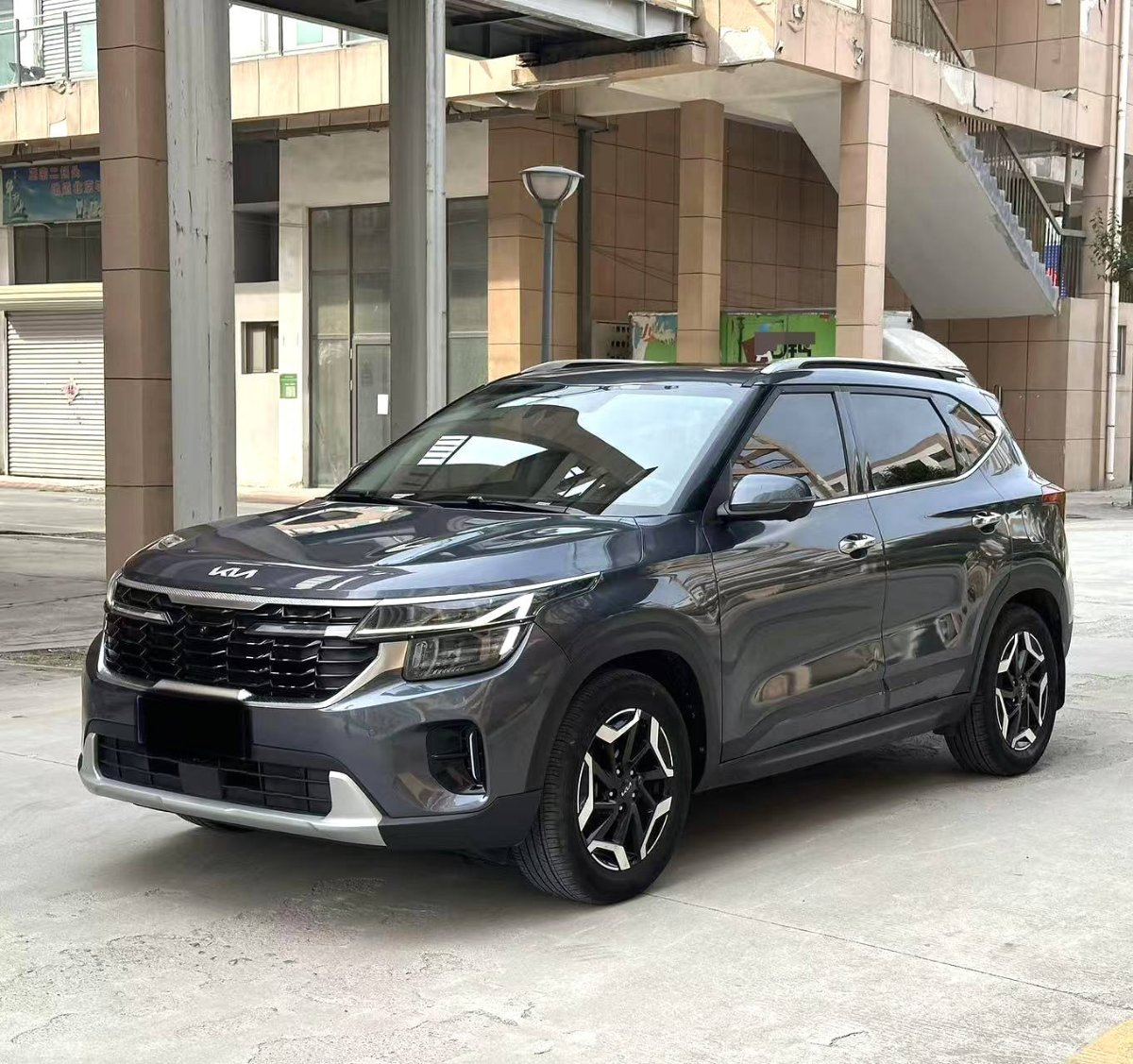 Kia Seltos 2024 Kia Seltos 2024 car image