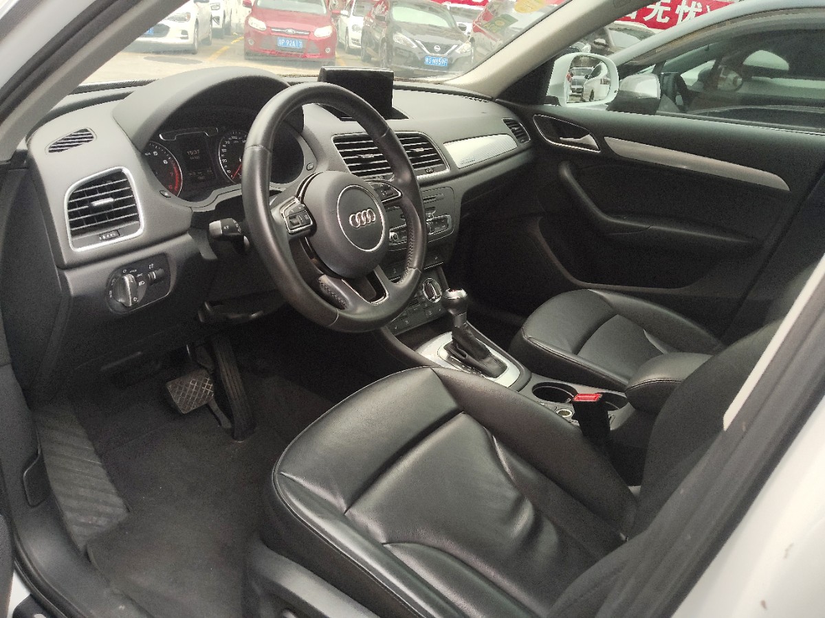 Audi Q3 2016 #8 Audi Q3 2016 car image #8