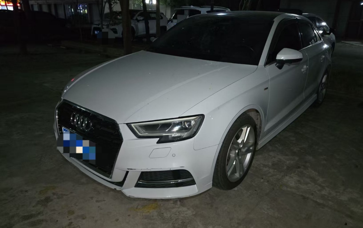 Audi A3 2019 car image 