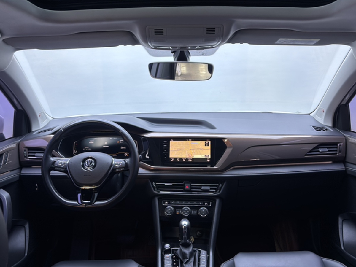 Volkswagen Tharu 2020 car image #4