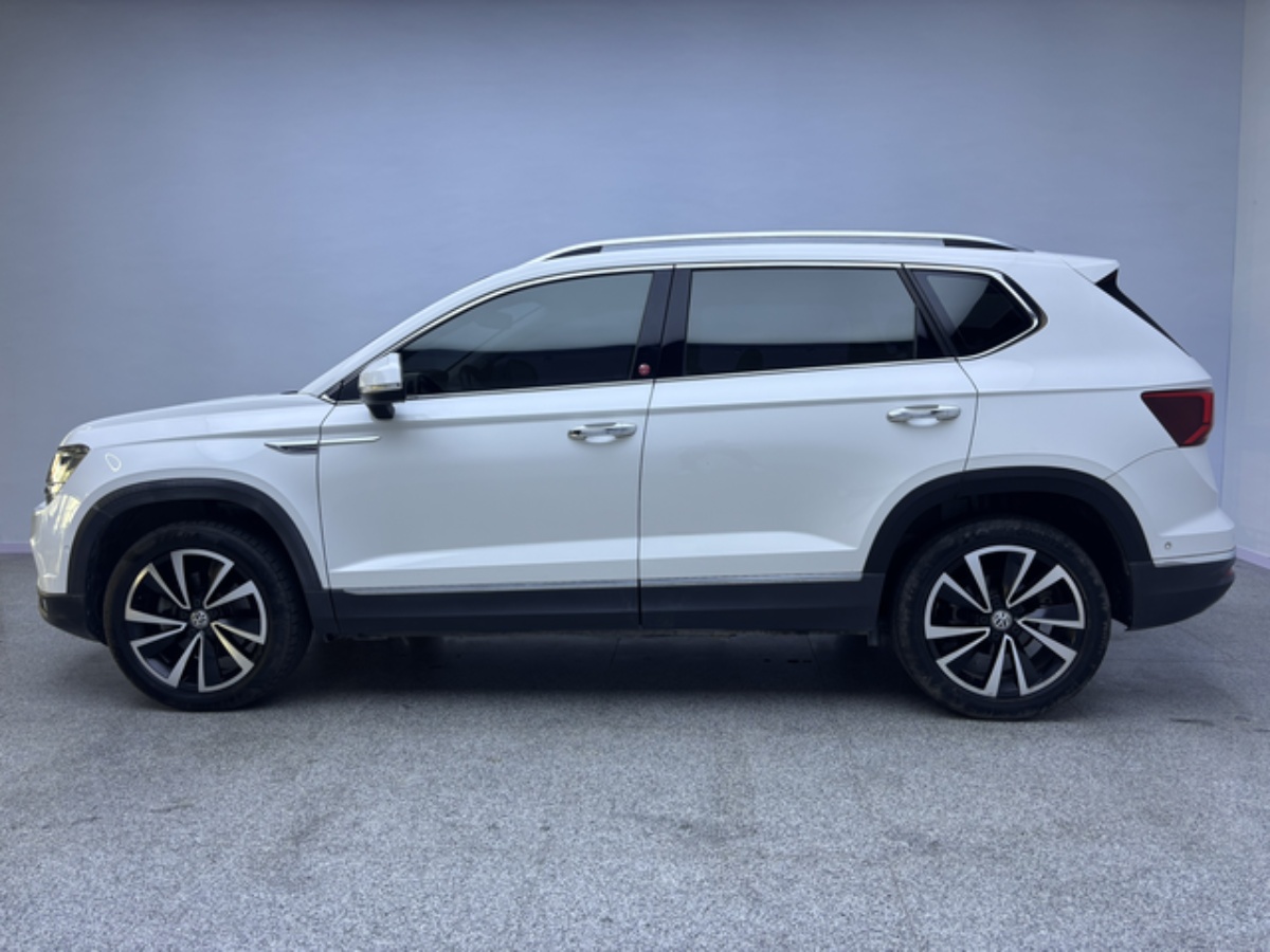 Volkswagen Tharu 2020 car image #5