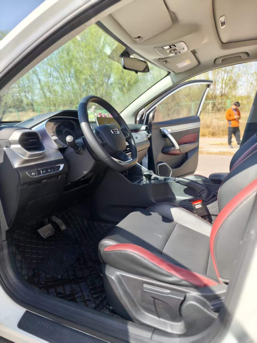 GEELY Coolray 2022 #4 GEELY Coolray 2022 car image #4