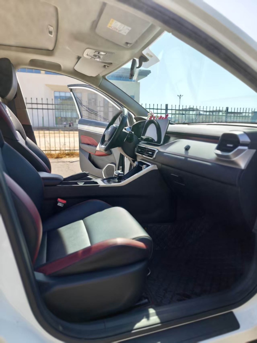 GEELY Coolray 2022 #6 GEELY Coolray 2022 car image #6