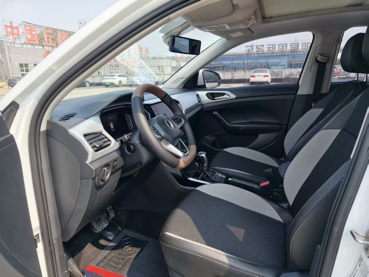 Volkswagen Tacqua 2021 immagine di auto #6