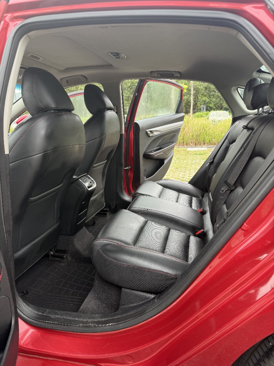 GEELY Binray 2019 car image #8