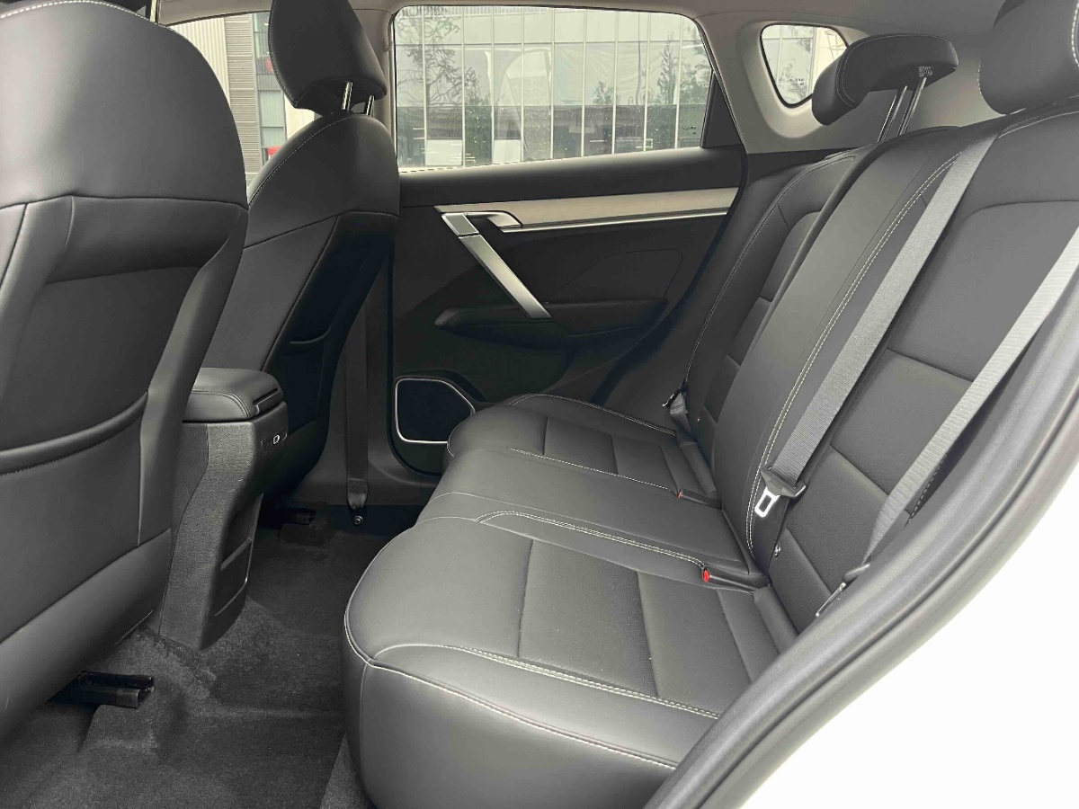 GEELY Coolray 2024 car image #9