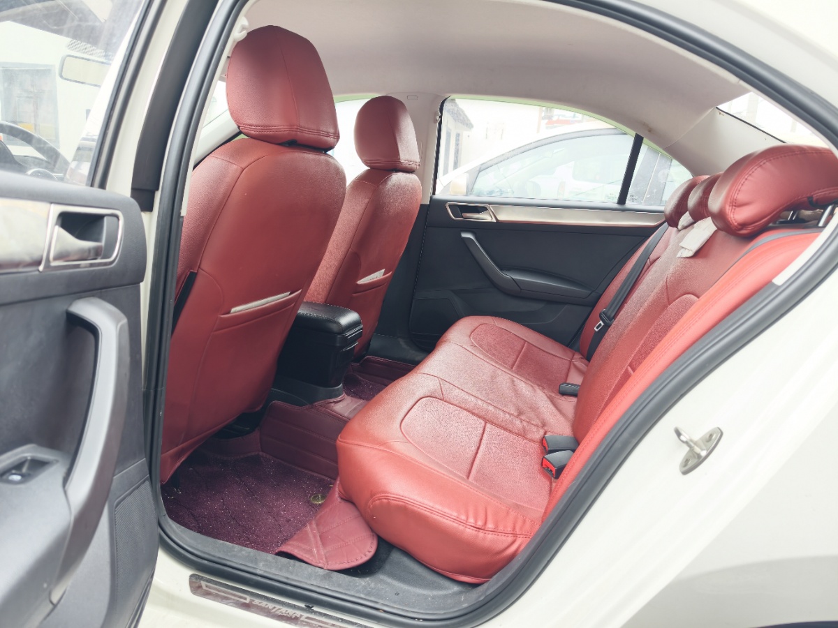 Volkswagen Santana 2023 car image #6