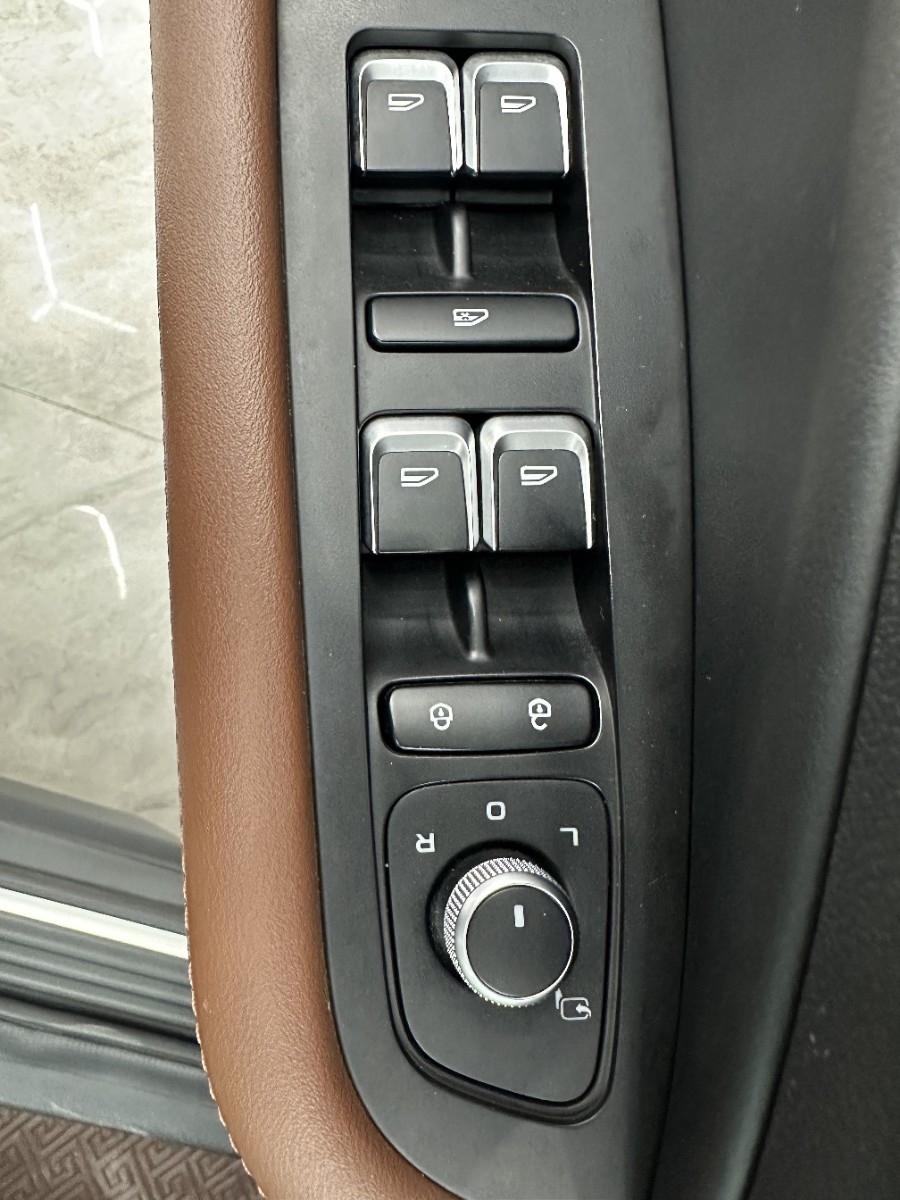 GEELY Vision X6 2023 #11 GEELY Vision X6 2023 car image #11